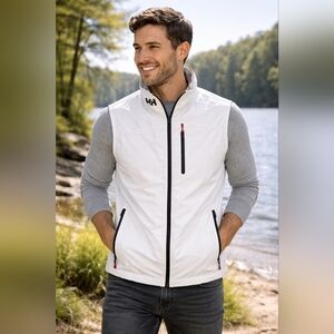 Helly Hansen Men’s White Performance Vest – Size L (Regular Fit) • New With Tags